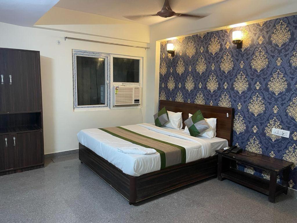 Hotel Dream Taj Family Rooms 200Mtr From Taj Mahal Agra  Kültér fotó