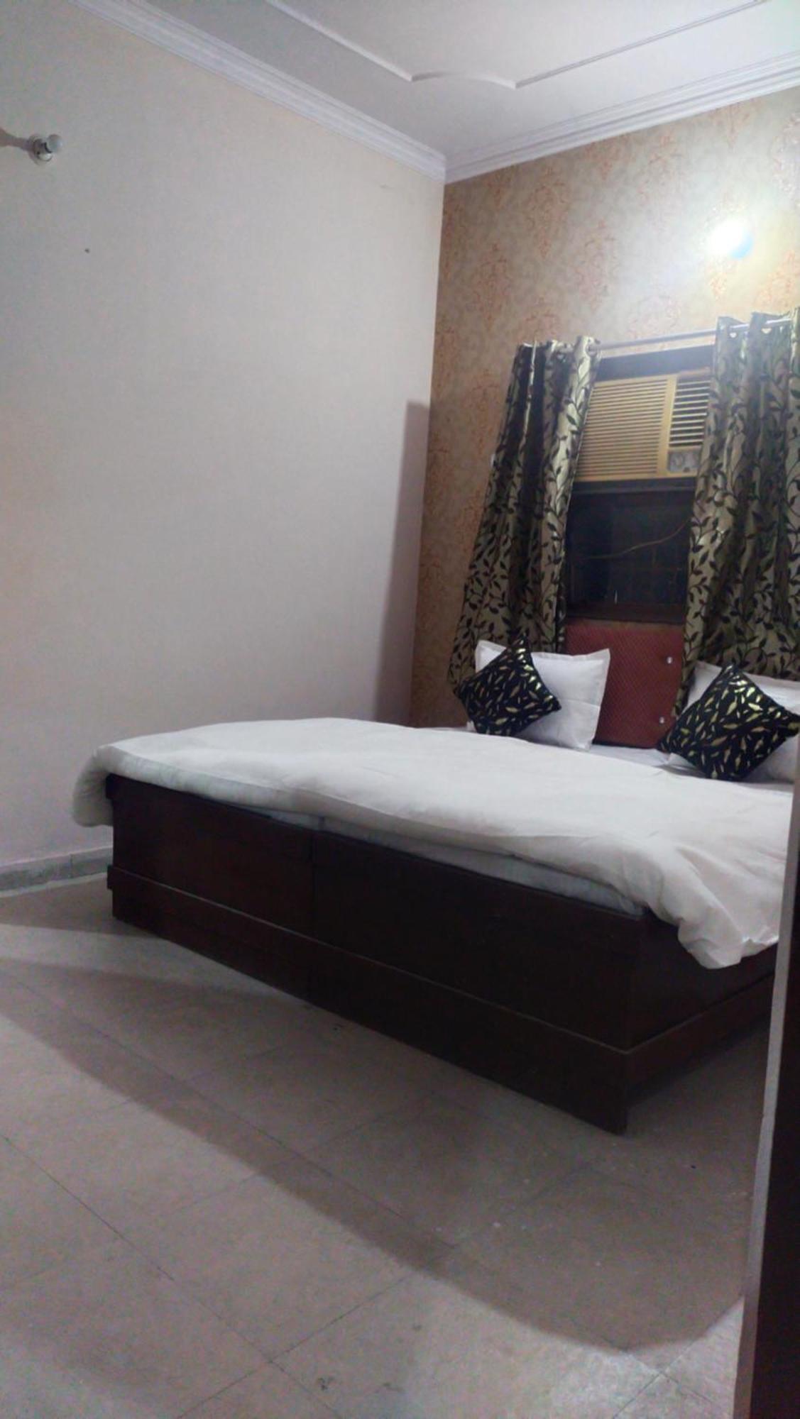 Hotel Dream Taj Family Rooms 200Mtr From Taj Mahal Agra  Kültér fotó